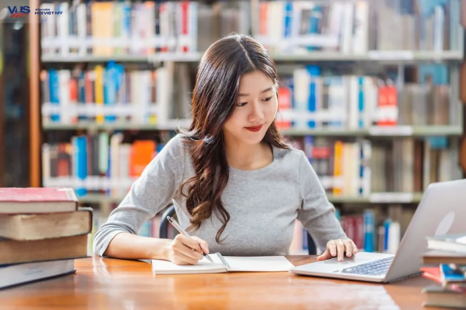 Động từ tri giác (Perception Verbs): Cấu trúc & cách sử dụng