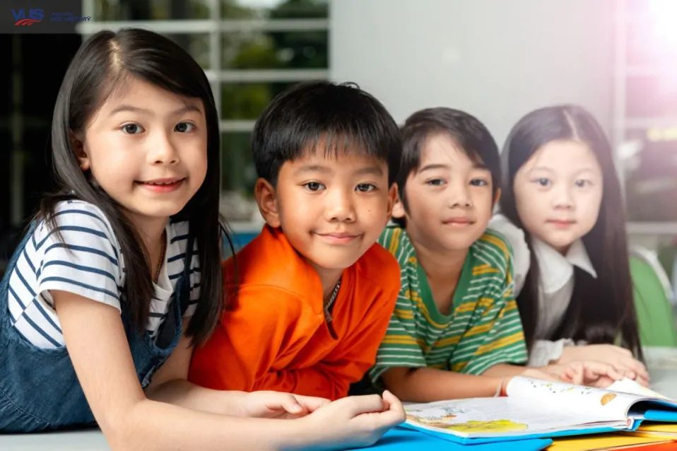 Bài tập tiếng Anh lớp 1 theo chủ đề đầy đủ (Có đáp án)