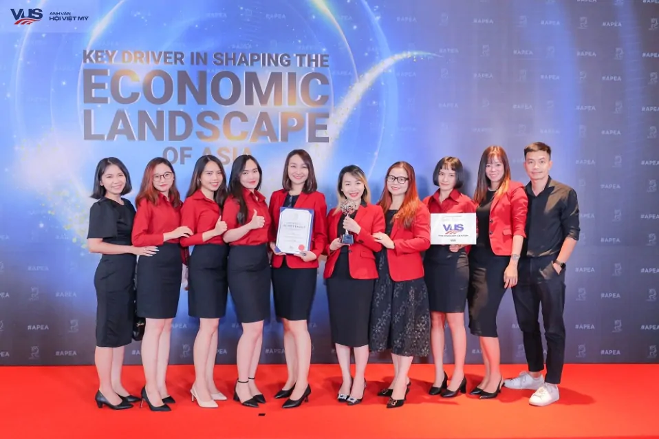 VUS đạt giải “Thương hiệu truyền cảm hứng Châu Á” APEA 2022