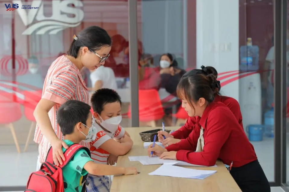 Lớp học trải nghiệm Anh ngữ chất lượng cao tại Bình Chánh