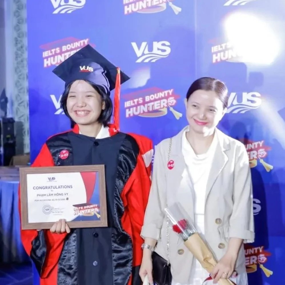 PHẠM LÂM HỒNG VY