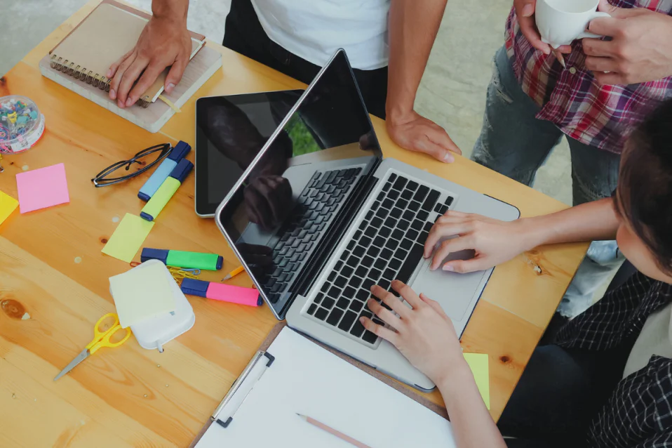 Thì hiện tại hoàn thành: Công thức, cách dùng và bài tập