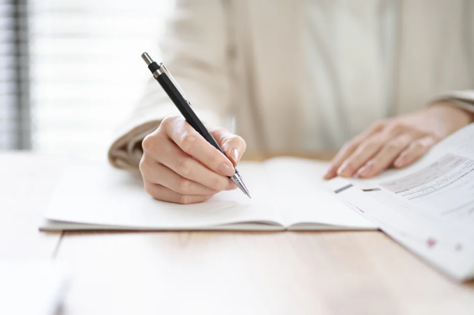 Dạng bài Matching Features IELTS Reading: Chiến thuật & mẹo