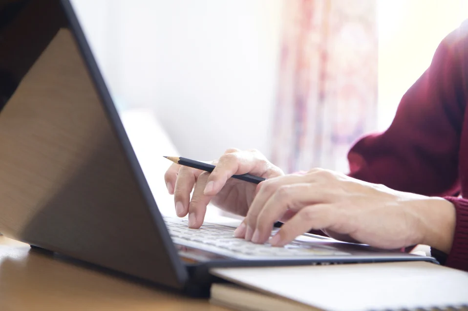 Tổng hợp 8+ website thi thử IELTS trên máy tính miễn phí