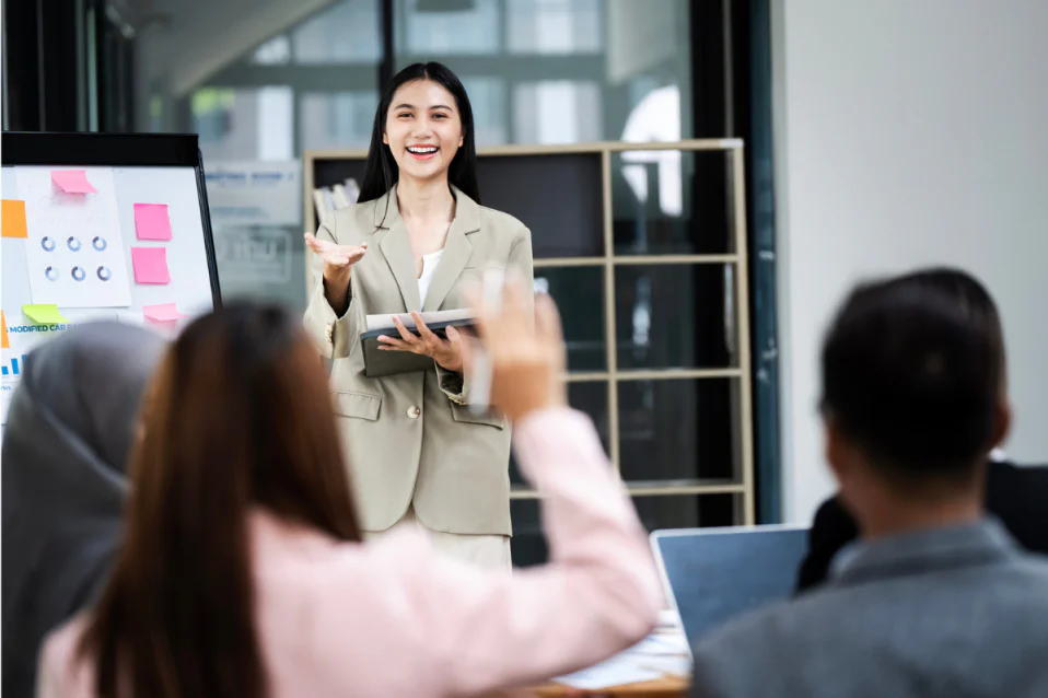 60+ mẫu câu thuyết trình tiếng Anh kèm top bài mẫu hữu ích