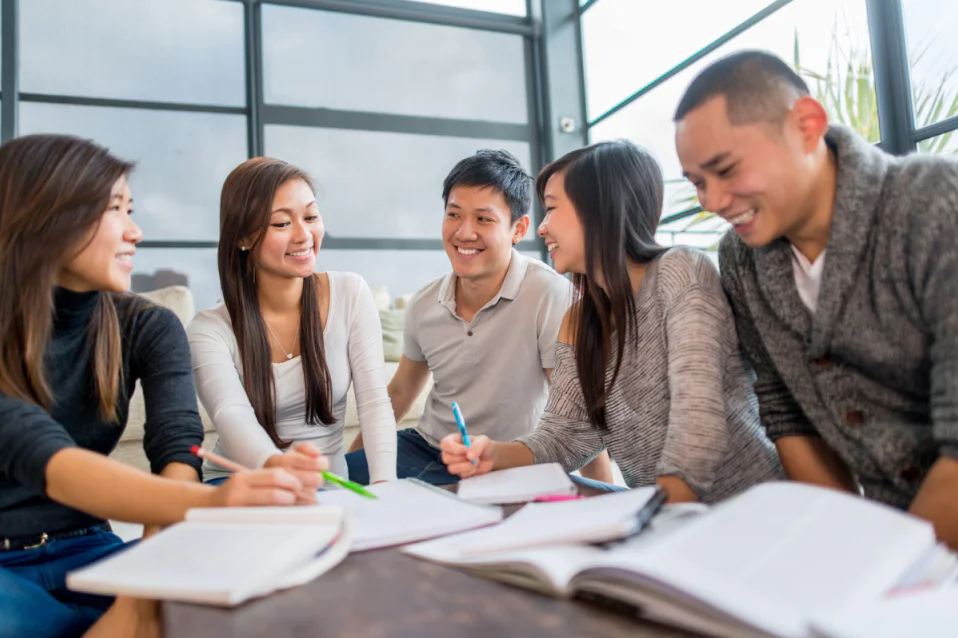 Thì hiện tại đơn và hiện tại tiếp diễn: Phân biệt nhanh