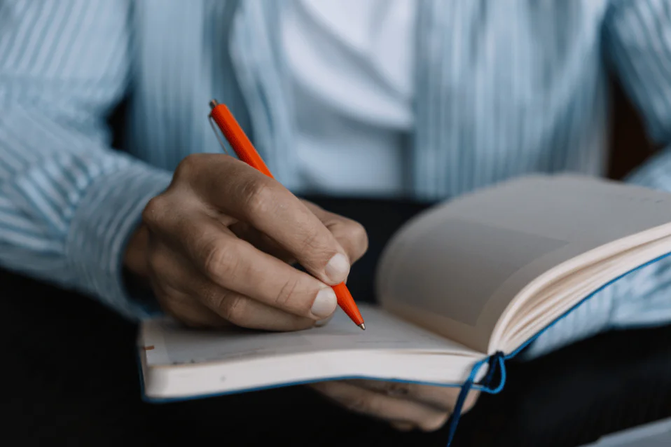Từ nối Writing Task 2 giúp bài viết chinh phục band điểm cao