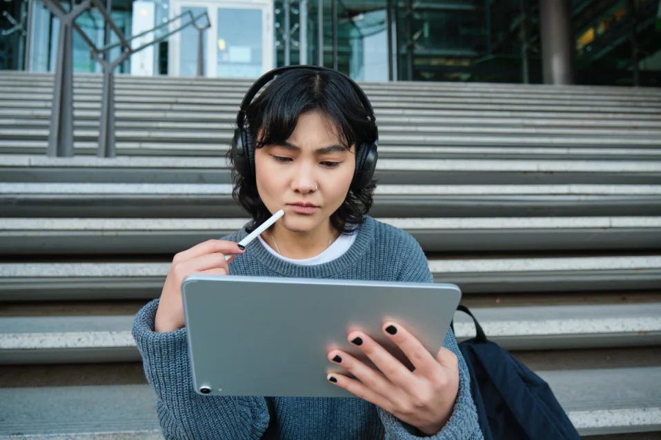 Lộ trình học tiếng Anh giao tiếp tại nhà cơ bản đến nâng cao