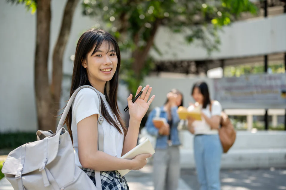 Cách viết đoạn văn giới thiệu bản thân bằng tiếng Anh cho sinh viên